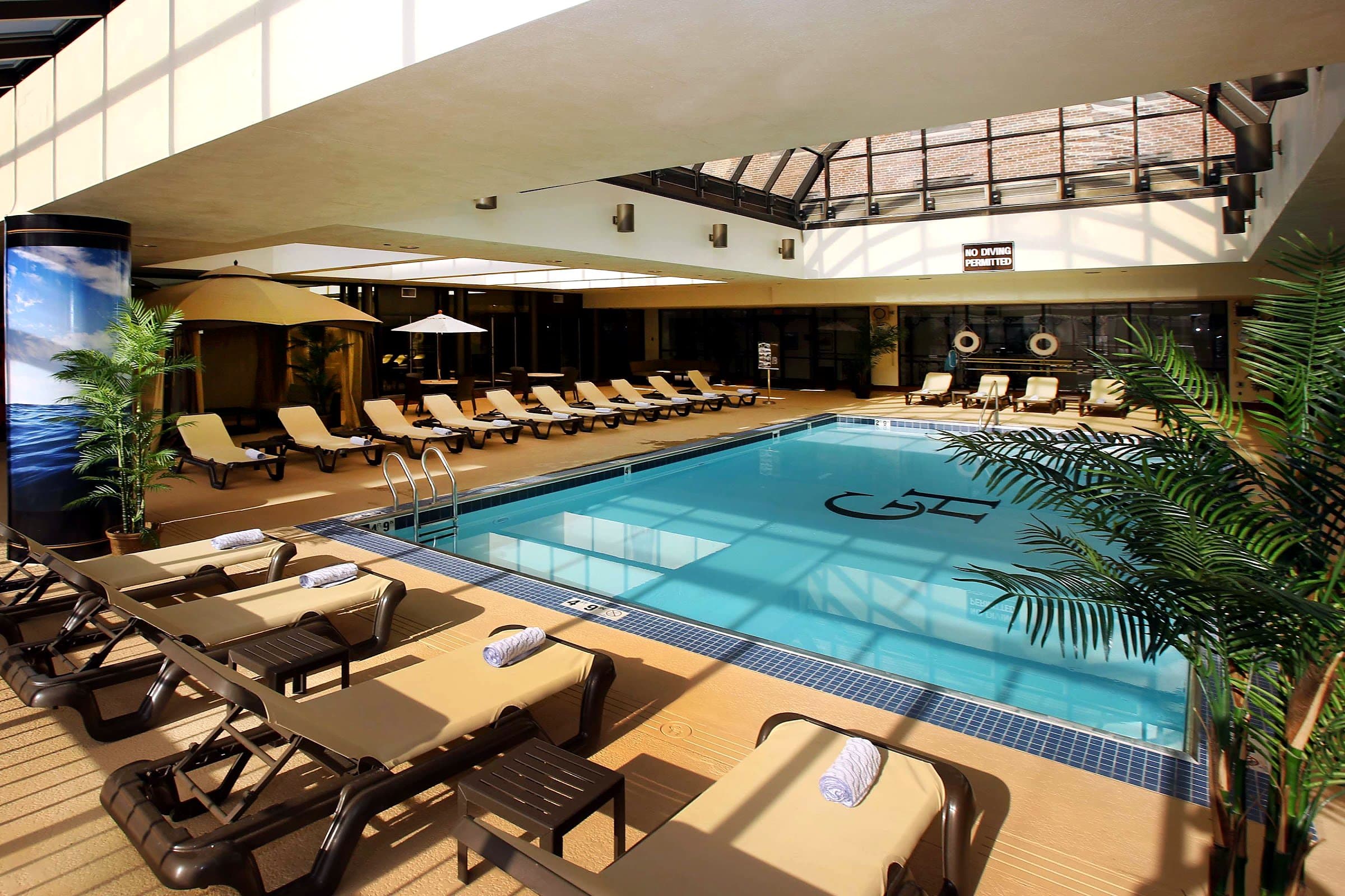 Claridge Hotel photo 2