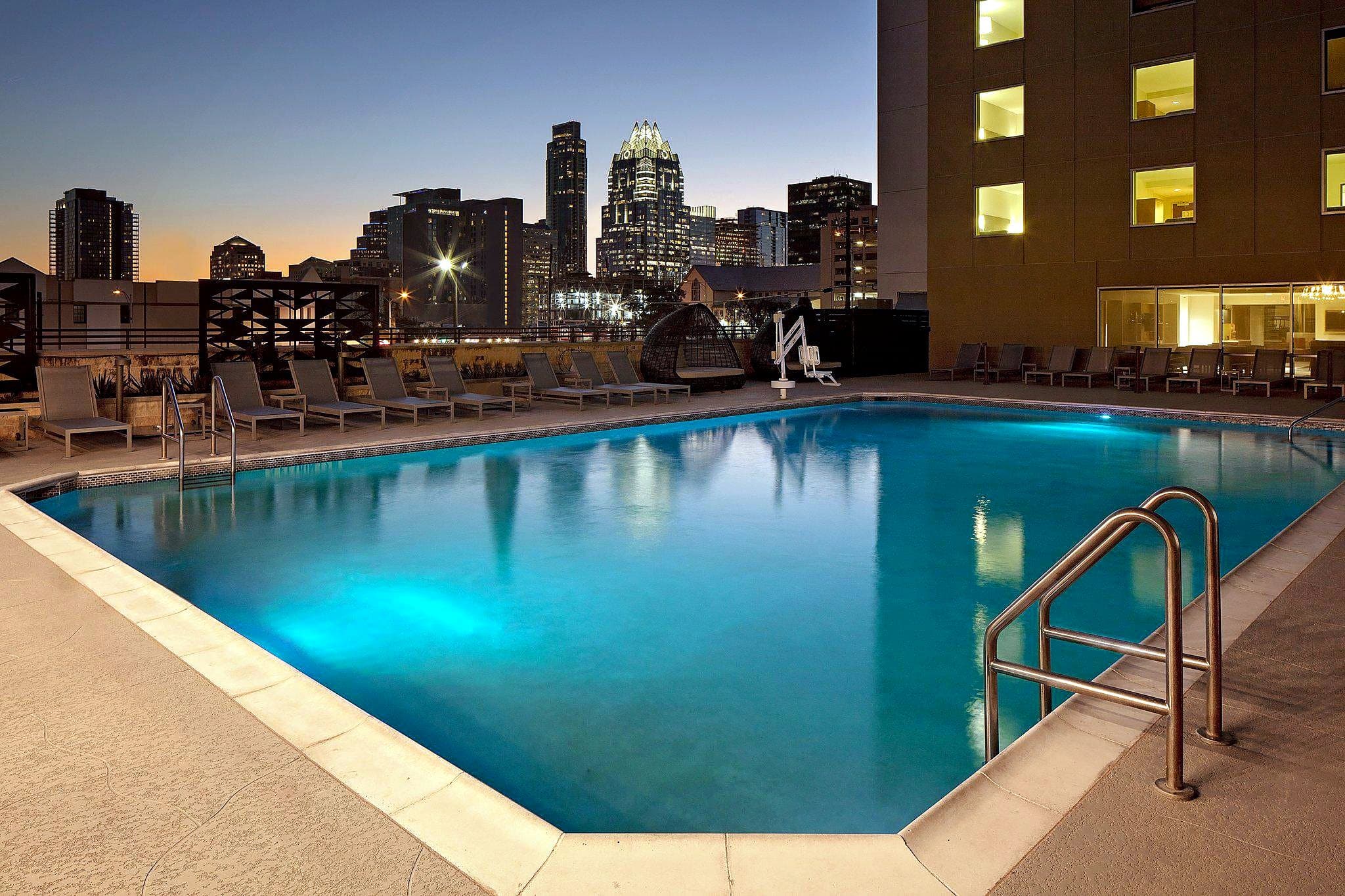 Hotel Indigo Austin Downtown - University photo 5